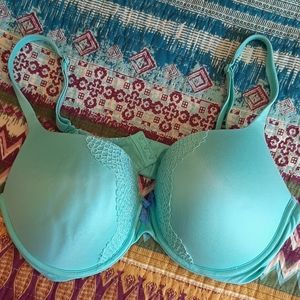 6. Victoria's Secret Body By Victoria Perfect Shap